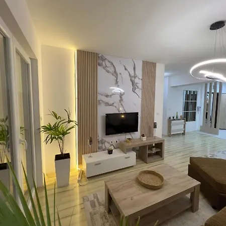 La Maison Σκόπια